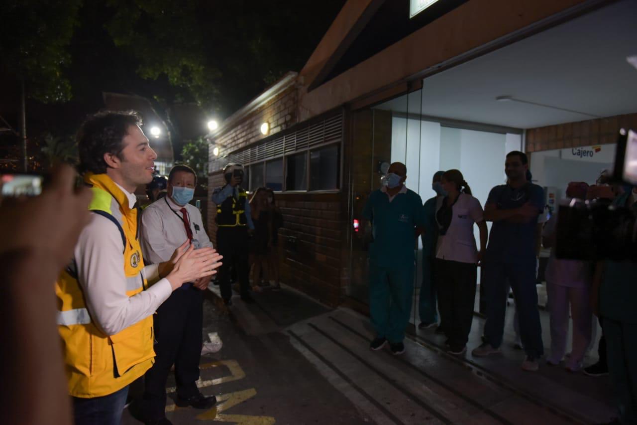 Alcalde recorrió las calles de Medellín y entregó un mensaje de esperanza