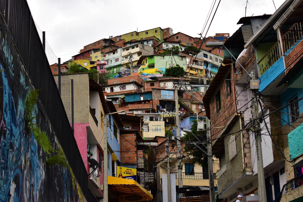 Niegan caso de coronavirus en el Graffitour en la Comuna 13