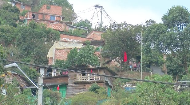 1.186 hogares han superado las condiciones de pobreza en Medellín: Alcalde