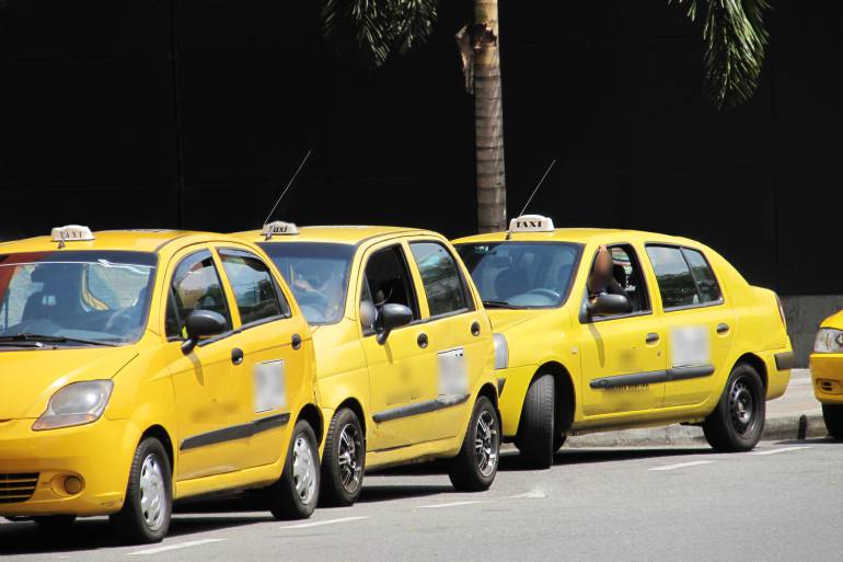 Se retomó el pico y placa para taxis en Sabaneta