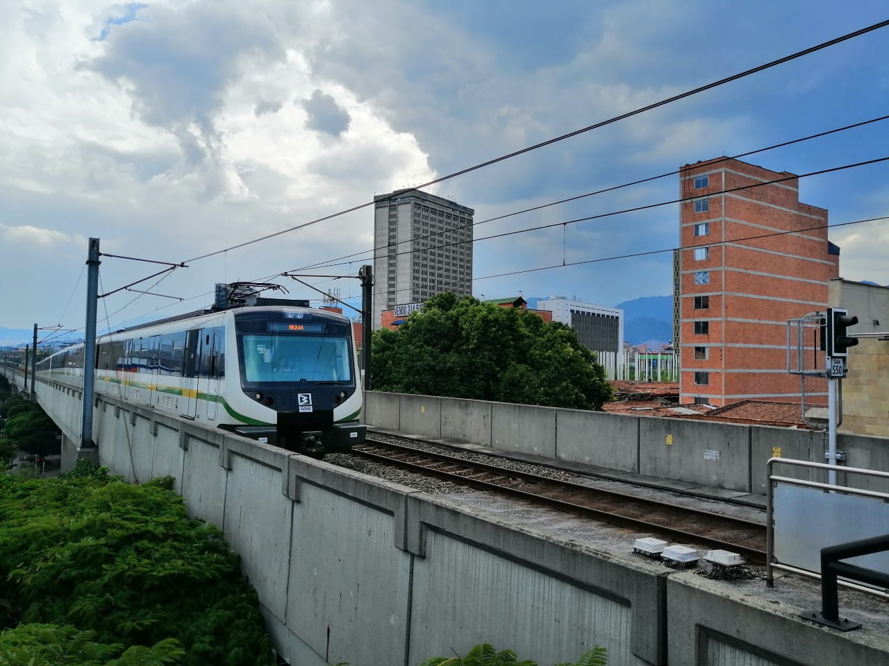 Metro de Medellín adelanta la modernización de sus trenes