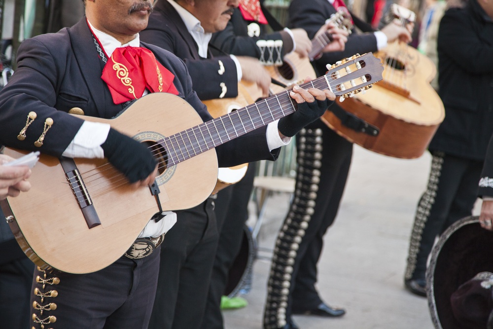 Mariachis se la rebuscan en medio de la pandemia