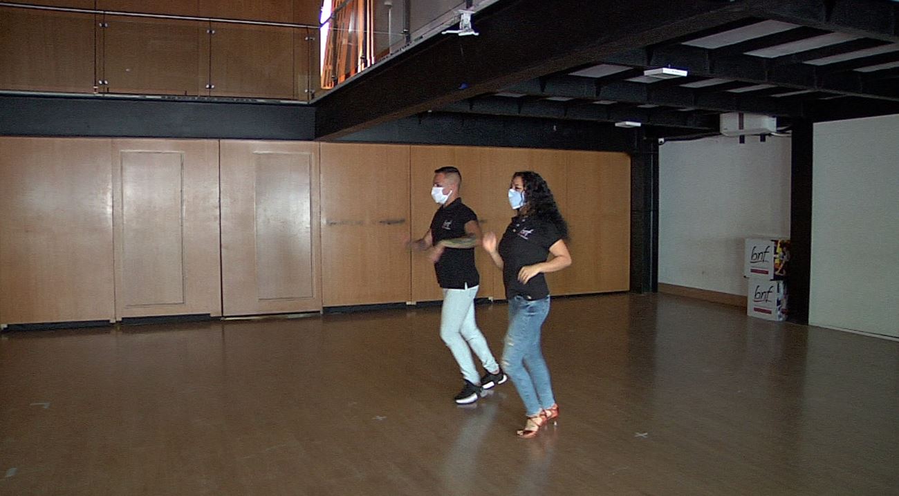 Escuelas de baile cierran instalaciones por crisis
