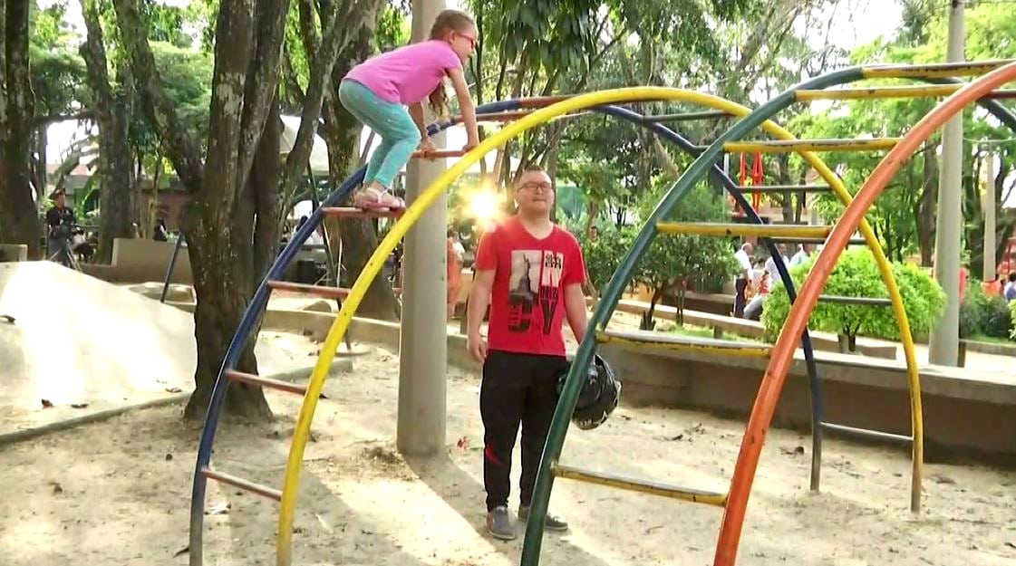 Habitantes y venteros desinfectaron el parque de La Milagrosa