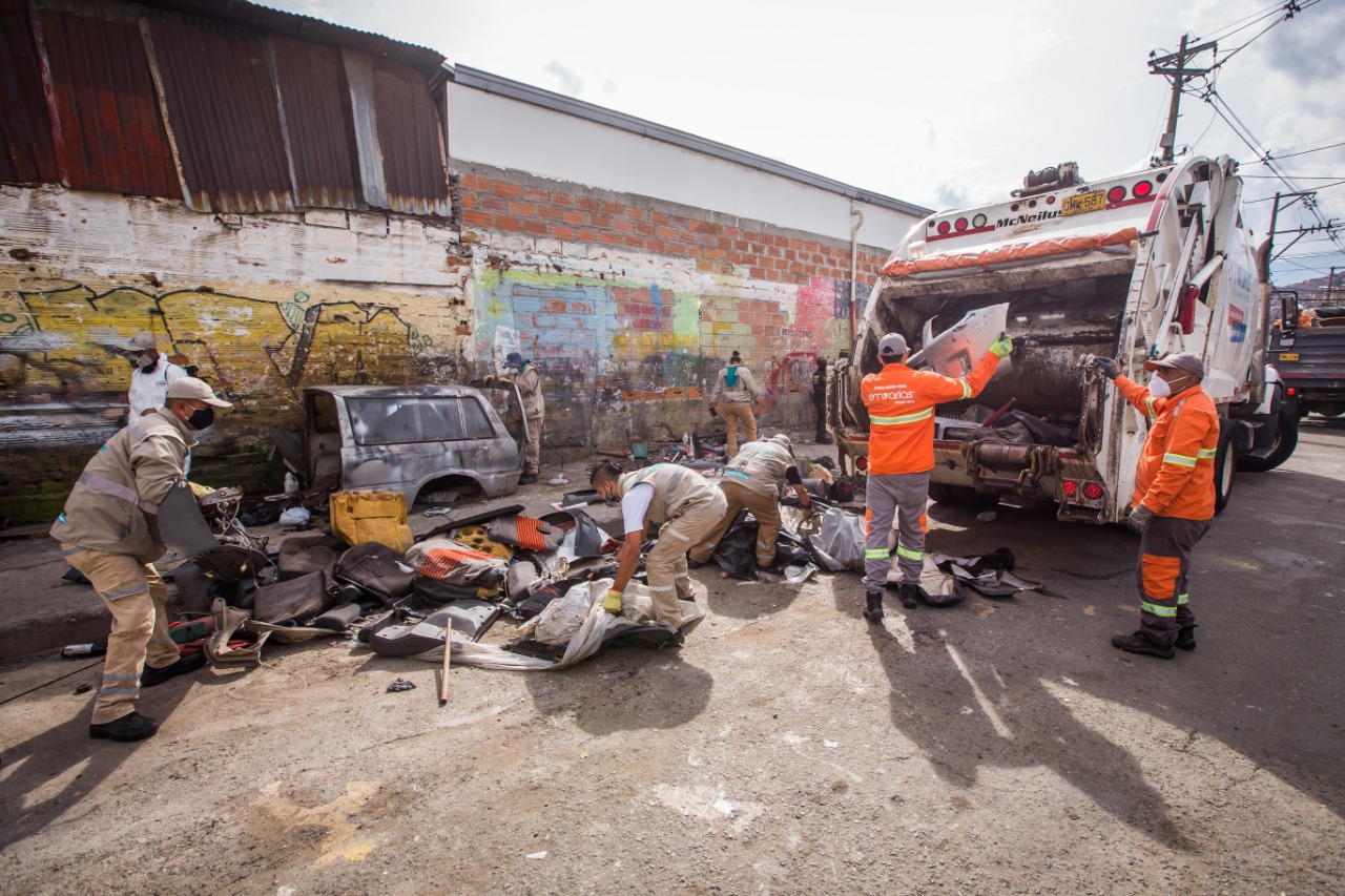 Emvarias recogió 45 toneladas de residuos en el Centro de Medellín