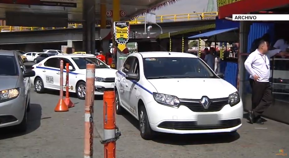 Reanudan operación los taxis que prestan servicio al aeropuerto de Rionegro