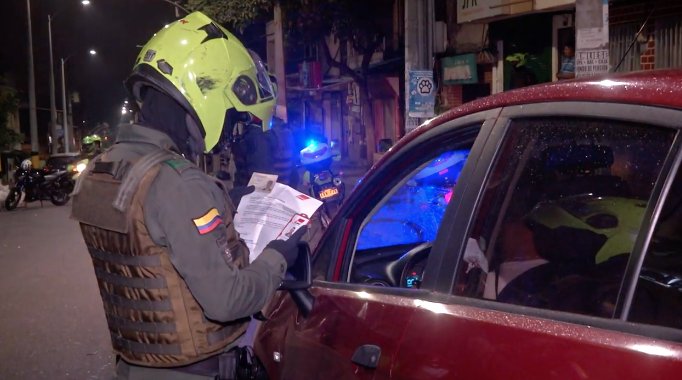 Más de 280 personas sancionadas por incumplir el toque de queda en Medellín