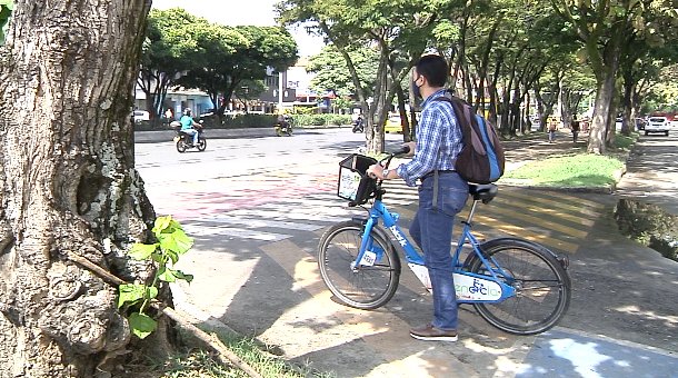 Más de 65.000 vehículos en Medellín no circularon hoy en el Día Mundial sin carro 