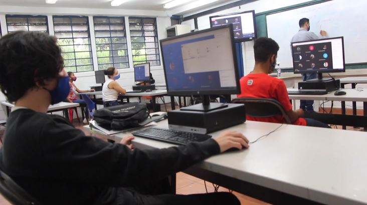 1.049 nuevos docentes llegarán a las escuelas y colegios de Antioquia