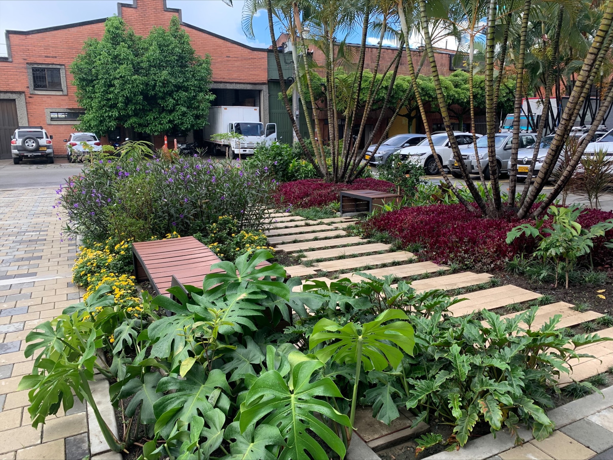 Operarios del Jardín Botánico realizarán mantenimiento de zonas verdes en Medellín