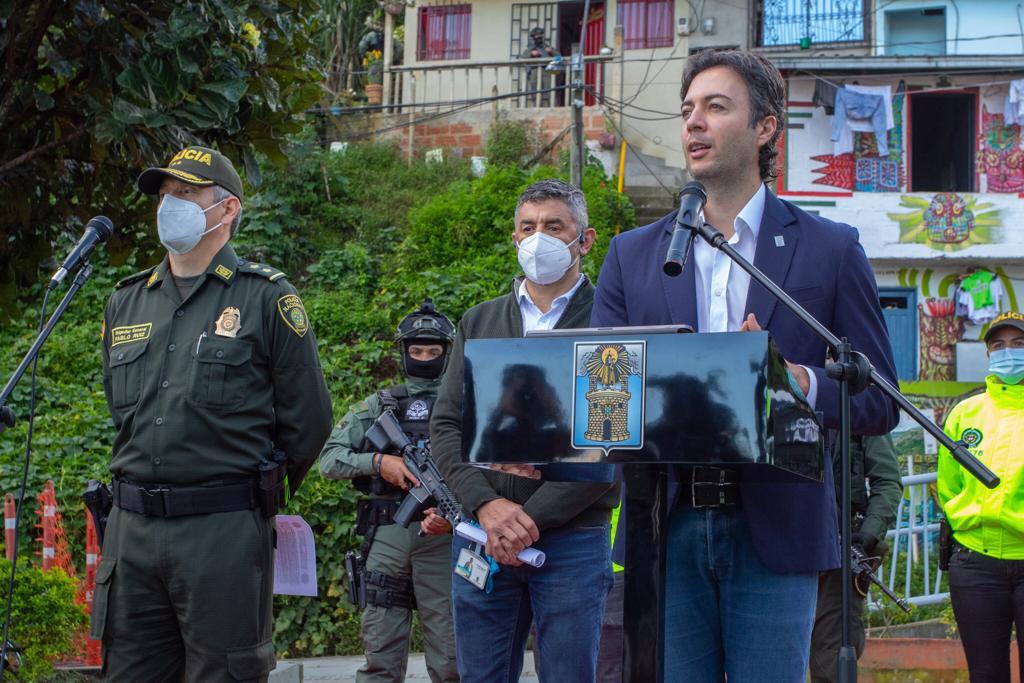 Investigan si en Medellín ha habido robo de vacunas