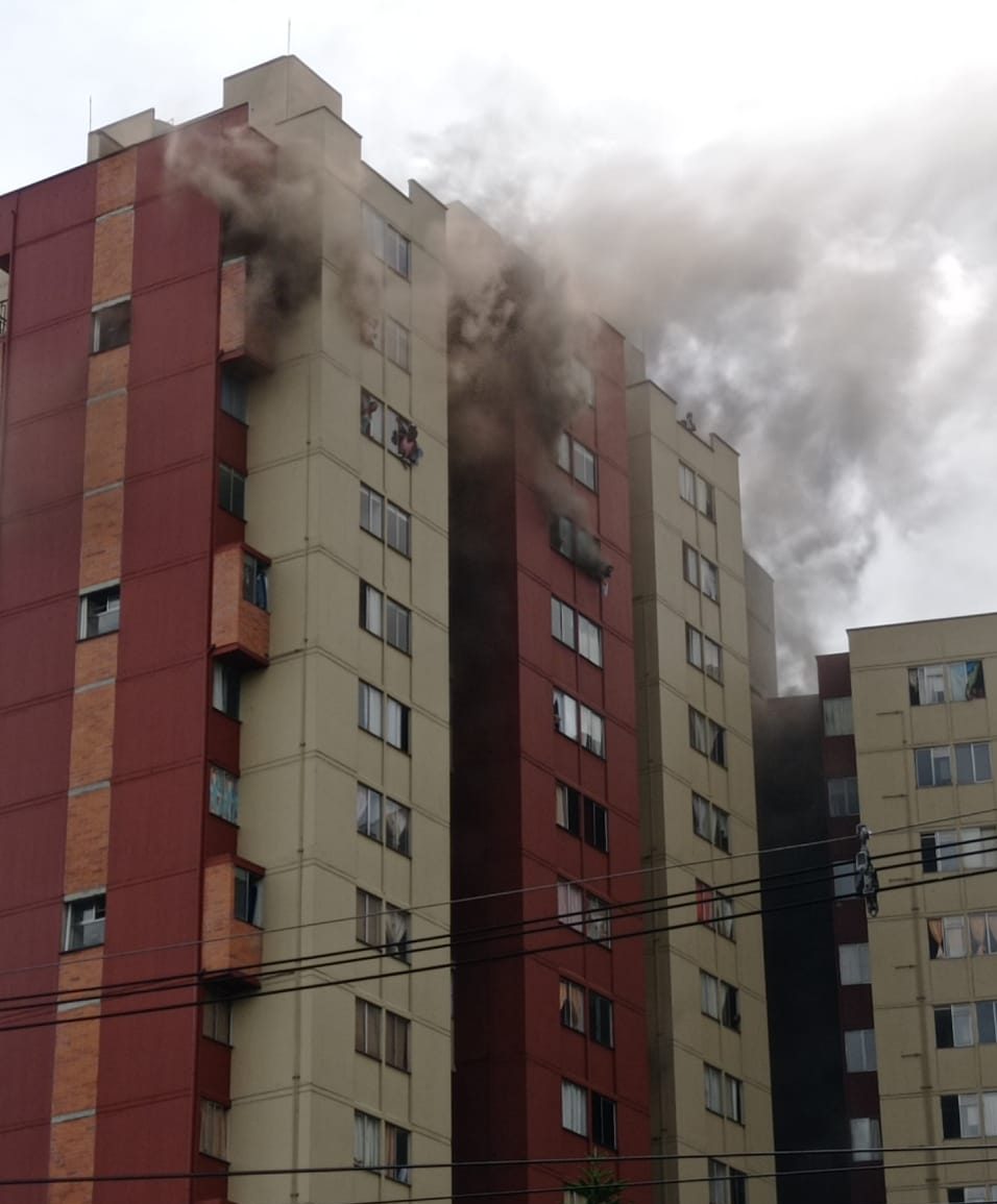 (Video) Emergencia por incendio en el barrio Buenos Aires