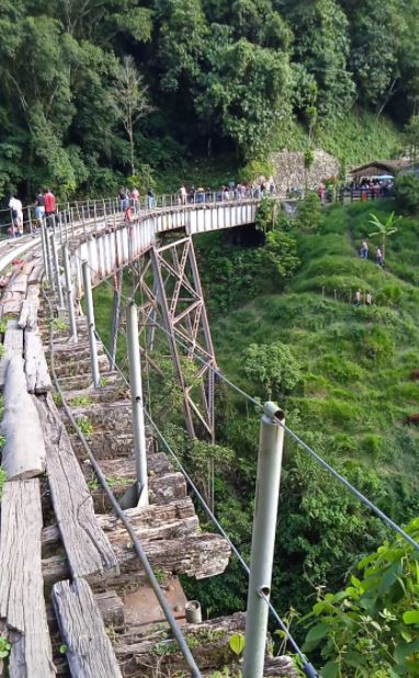 Joven murió al caer del viaducto cuando practicaba bungee jumping