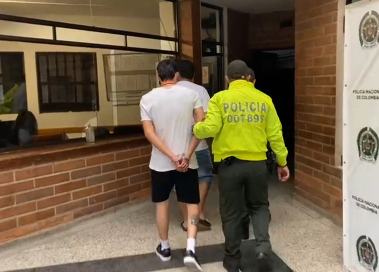 (Video) Capturan presuntos delincuentes en flagrancia