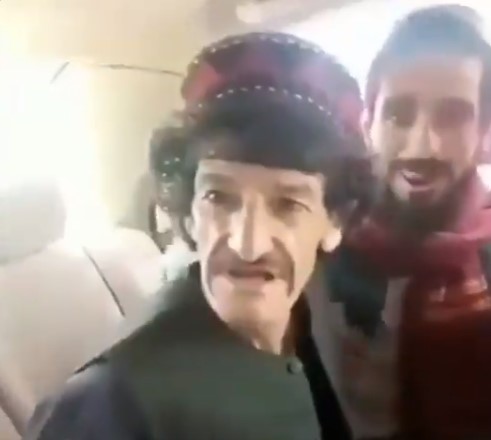 (Video) Últimos momentos de comediante que fue degollado por talibanes