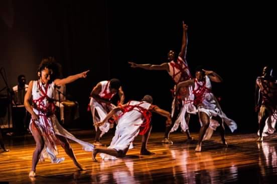 Compañía de Danza Afro Contemporánea Wangari, Movimiento, arte y trabajo social