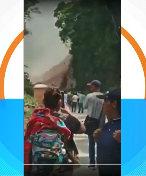 (Video) Fuerte derrumbe en el municipio de Anorí