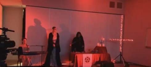 (Video) Noticiero transmitió por error un ritual satánico en vivo