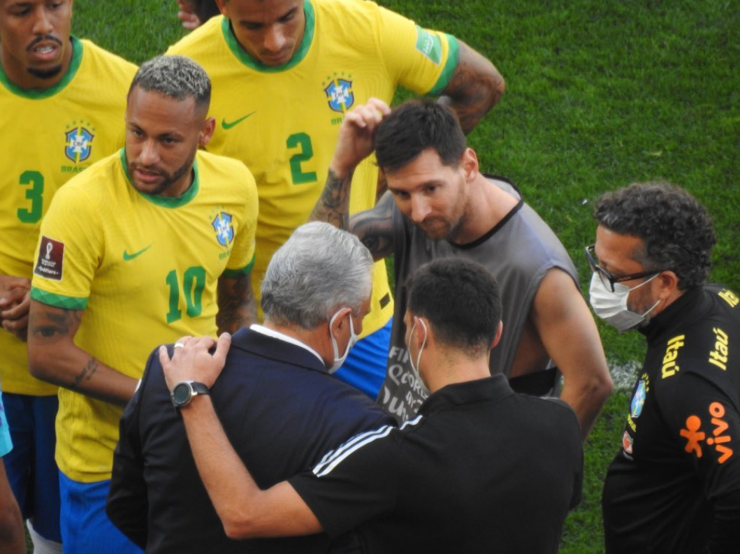 Polémico aplazamiento del partido entre Brasil y Argentina