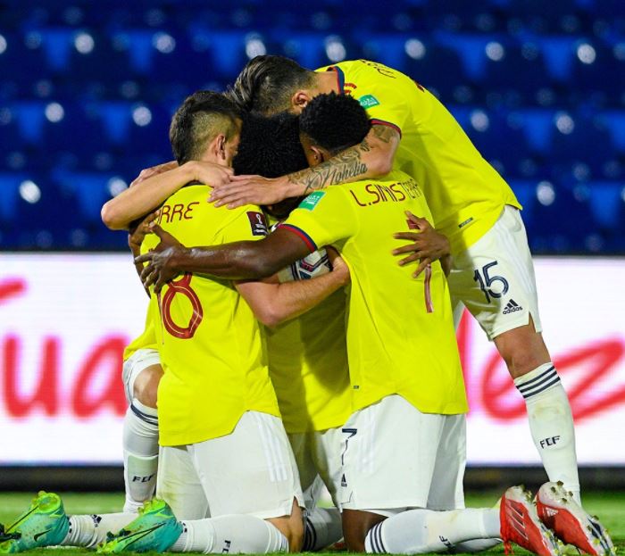 Formación de la Selección Colombia para el encuentro ante Chile