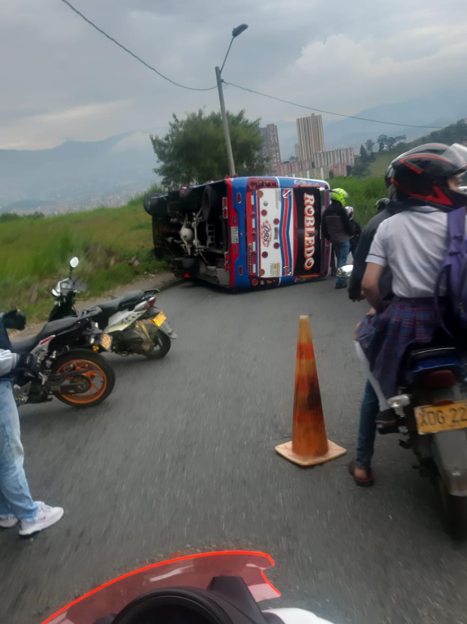 (Video) Se registró fuerte accidente de tránsito en Robledo