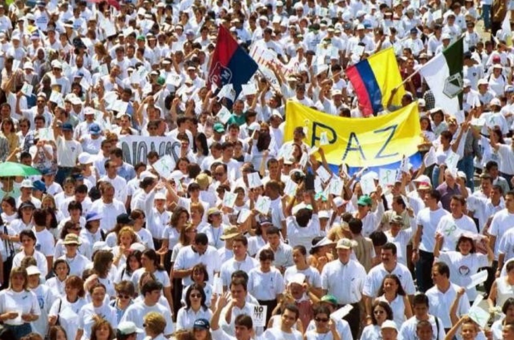 En Medellín se firmó el pacto por la no violencia