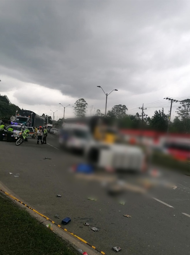 (Video) Accidente de tránsito generó congestión en la Autopista Medellín-Bogotá