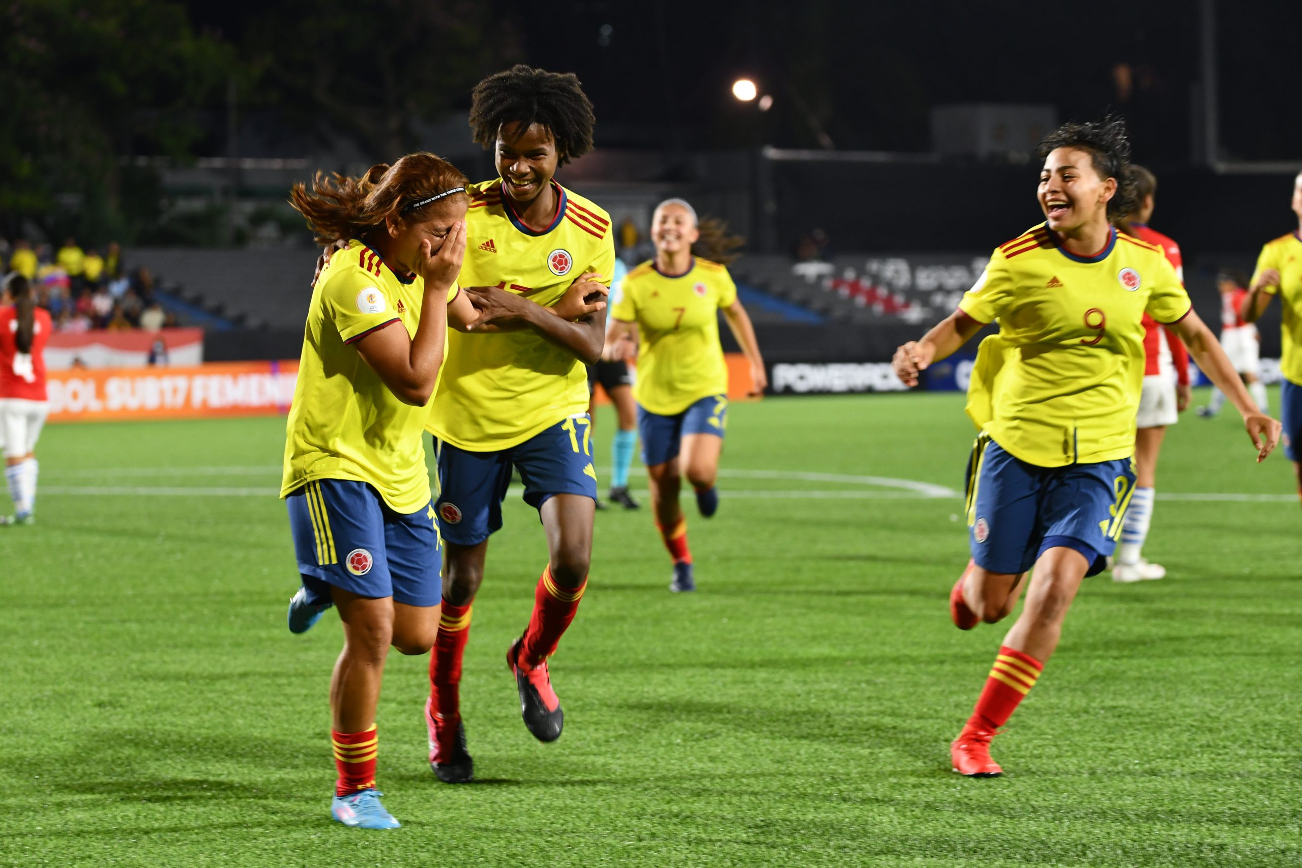 Selección Colombia Femenina sub 17 derrotó a Paraguay en el primer partido del cuadrangular final.