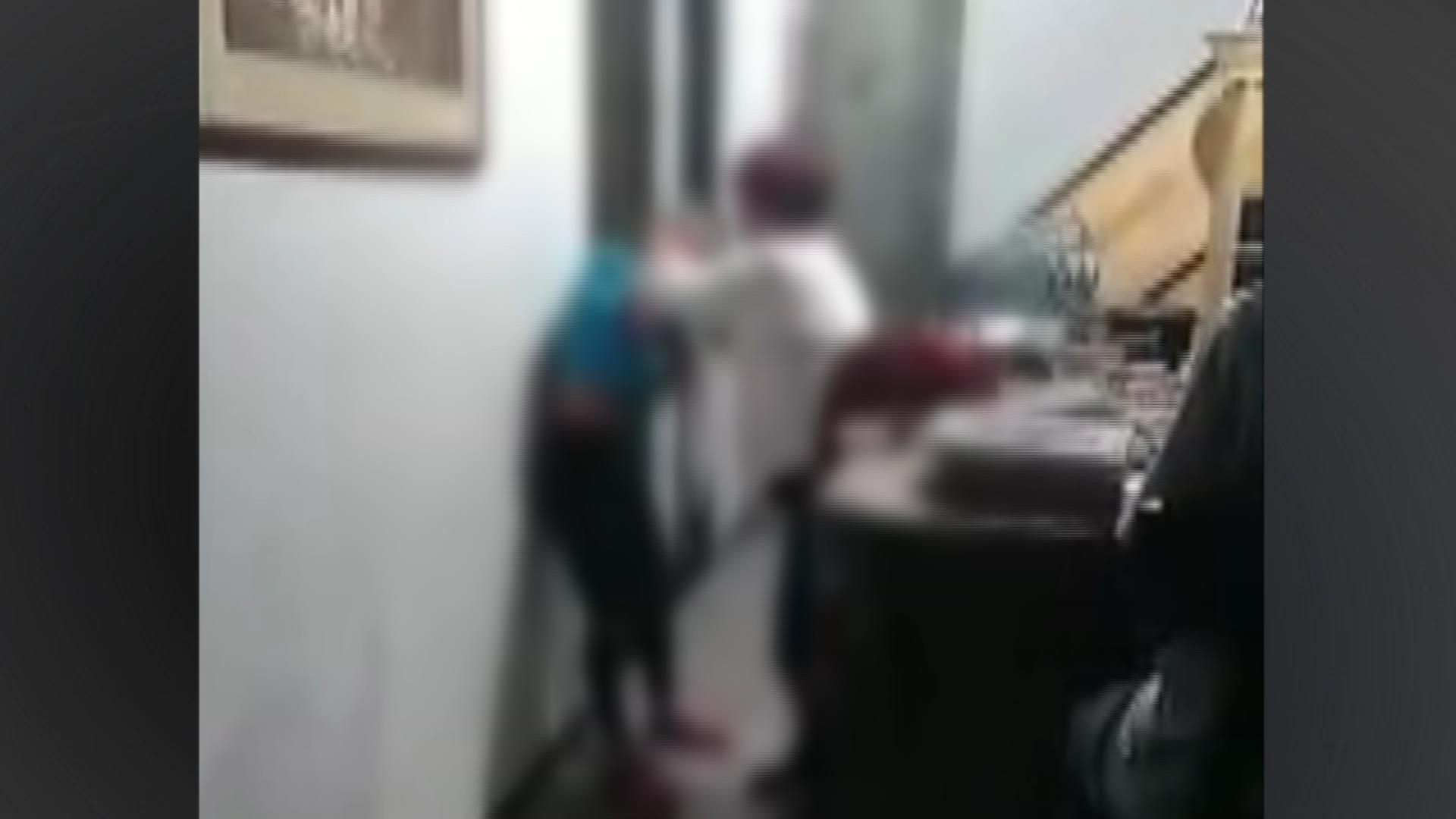 (Video) Abuela golpeó a su nieta por denunciar abuso sexual en Envigado