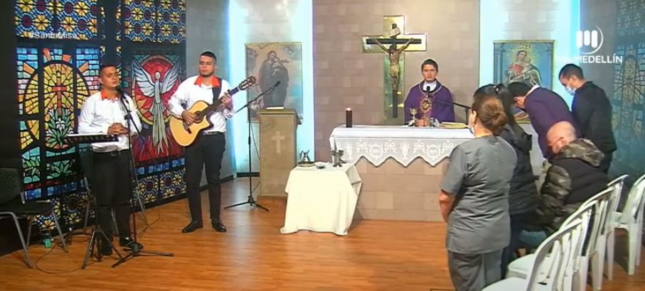 Iglesia Católica celebra Miércoles de Ceniza con normalidad