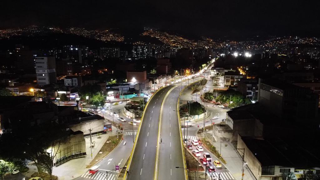 Inició la operación 24 horas del puente de la calle Colombia con la 80