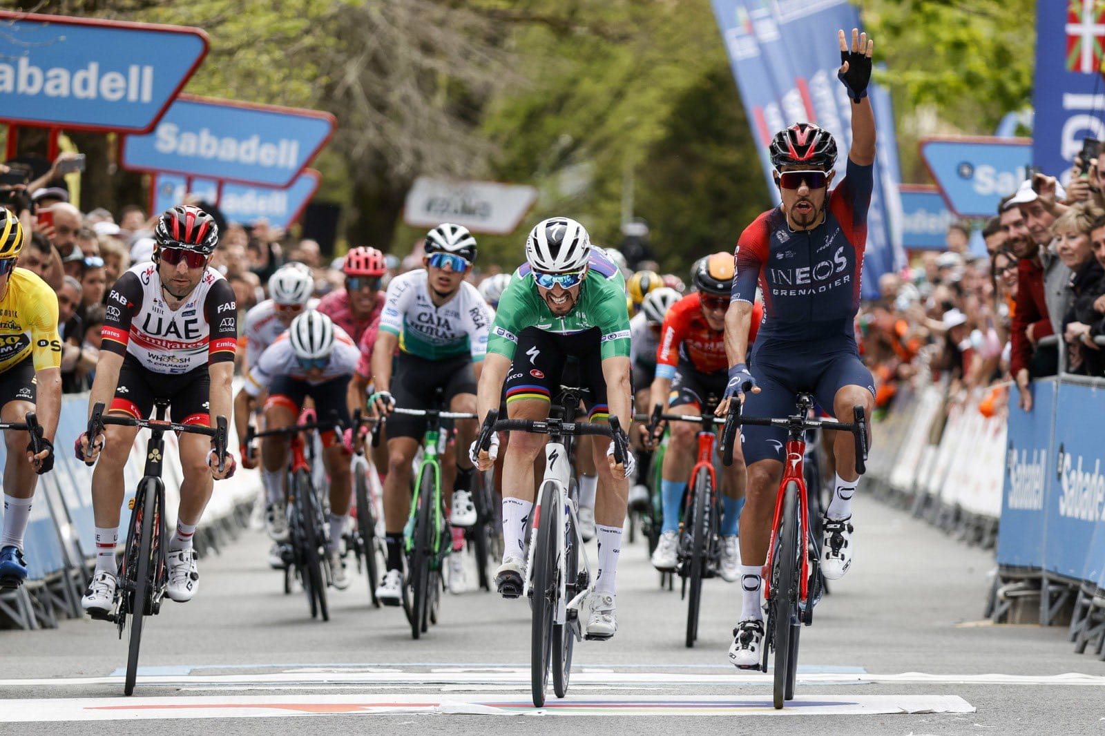 Daniel Martínez ganó la etapa 4 de la Vuelta al País Vasco