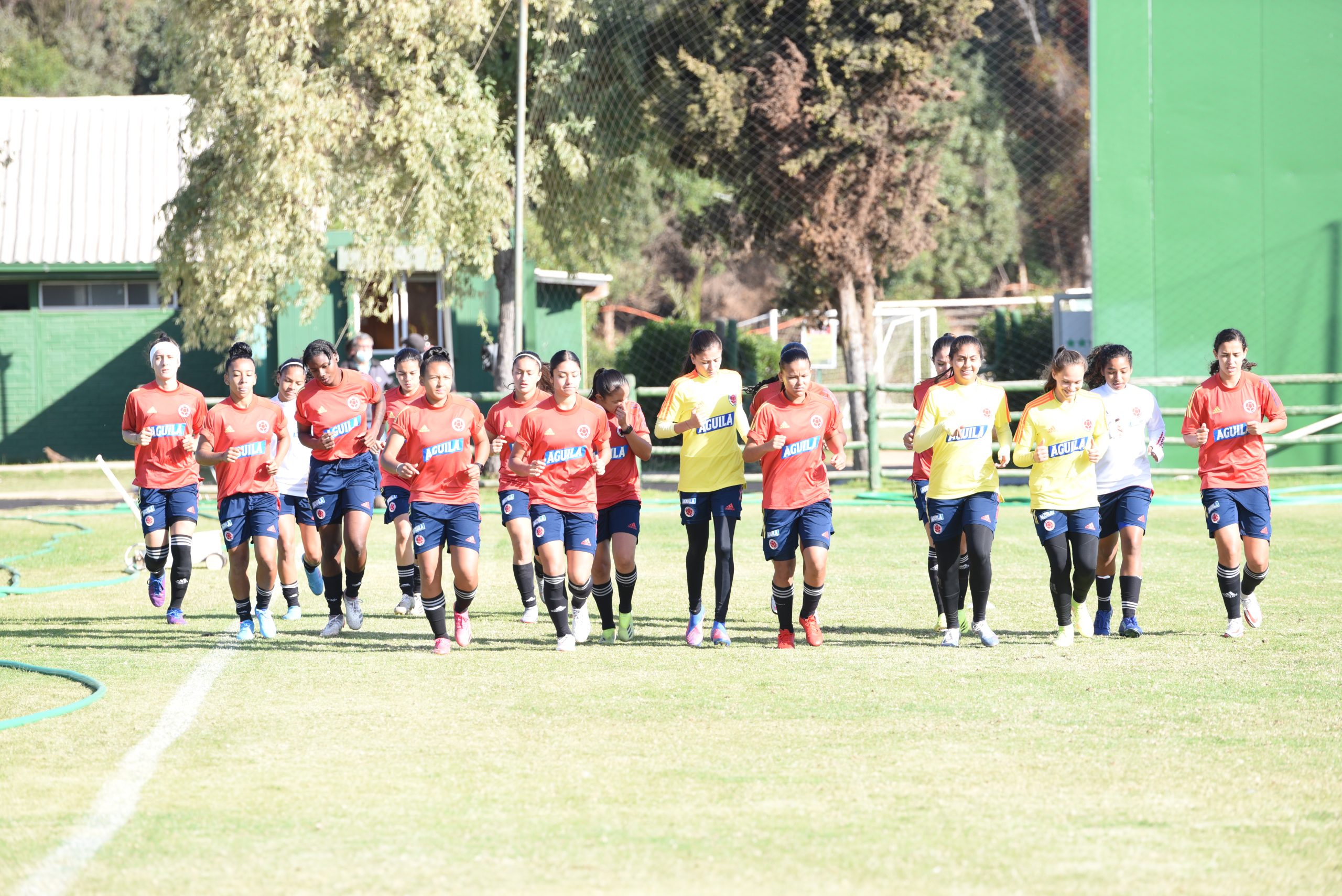 Selección Colombia Femenina Sub 20 alista su debut ante Argentina