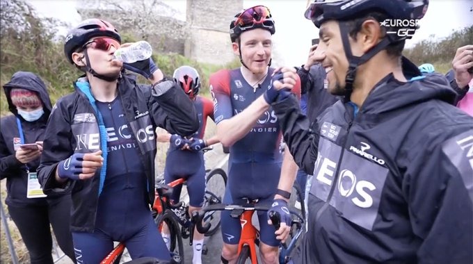 Daniel Martínez va por la camiseta de líder en la Vuelta al País Vasco