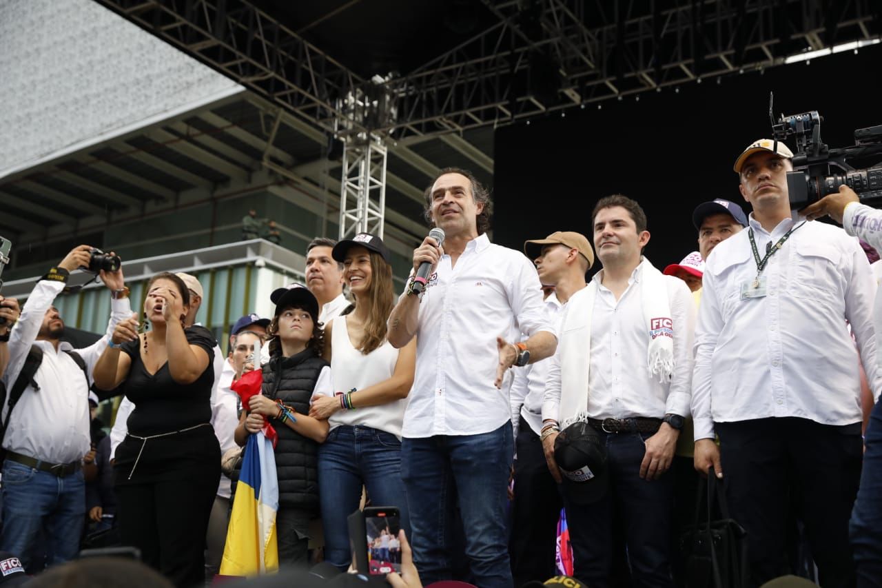 Federico Gutiérrez cerró campaña en Medellín