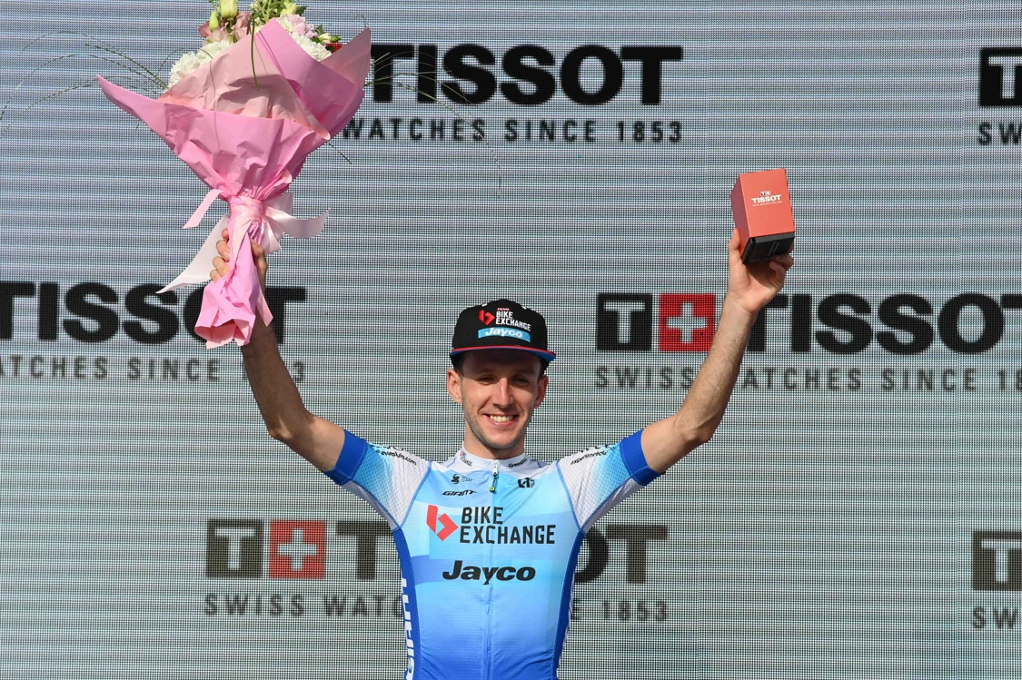 Giro de Italia: Yates voló en la 'crono' y ganó, Buitrago el mejor colombiano en la etapa