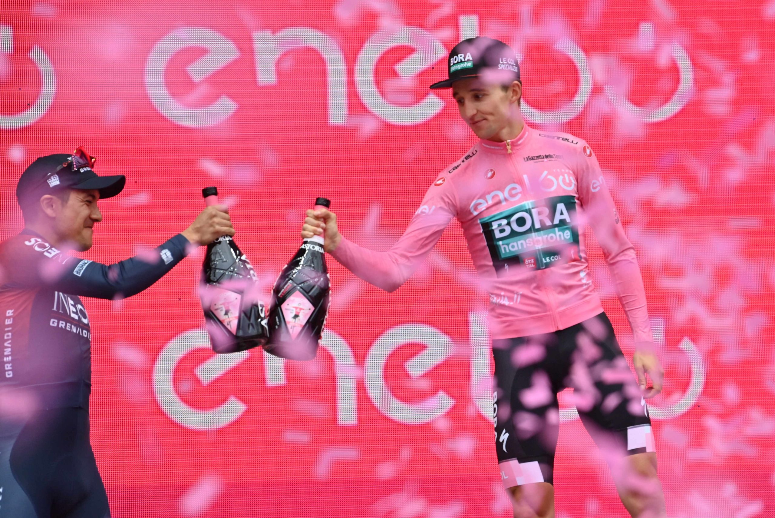 Jay Hindley se coronó campeón del Giro de Italia, Buitrago fue el mejor colombiano en la general