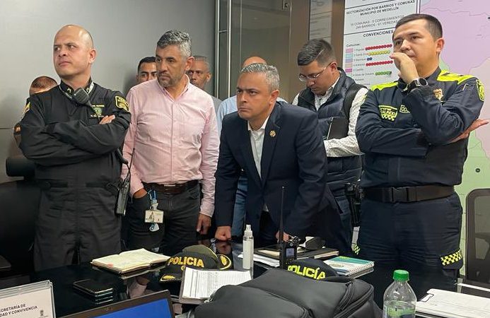 Tribunal ratifica que Juan Camilo Restrepo está usurpando funciones del alcalde de Medellín