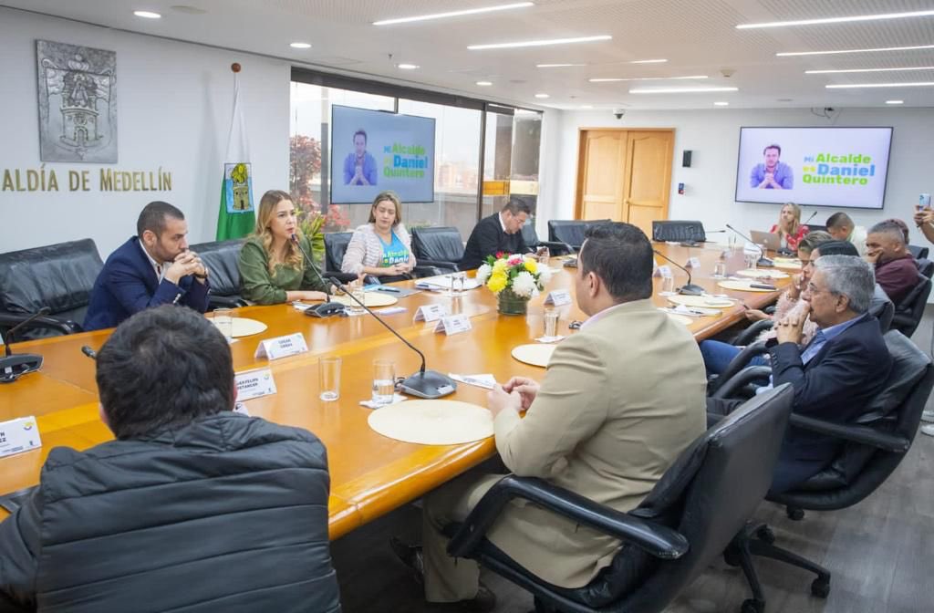 Andree Uribe Alcaldesa E De Medellín Estuvo Al Frente Del Consejo