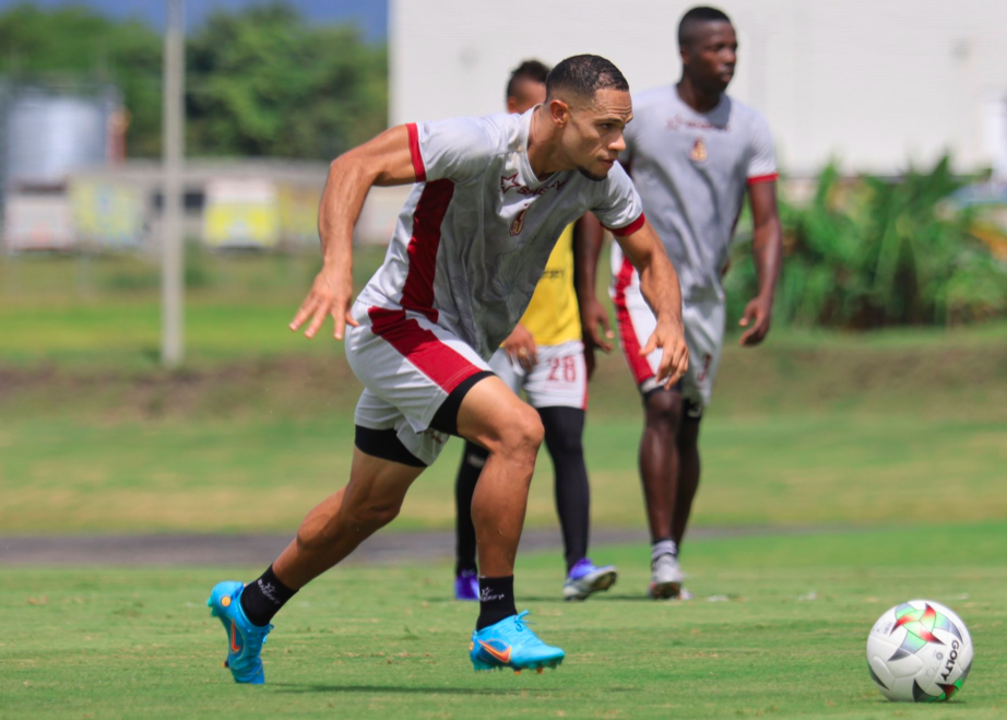 Tolima se entrenó este lunes previo a su viaje a Medellín