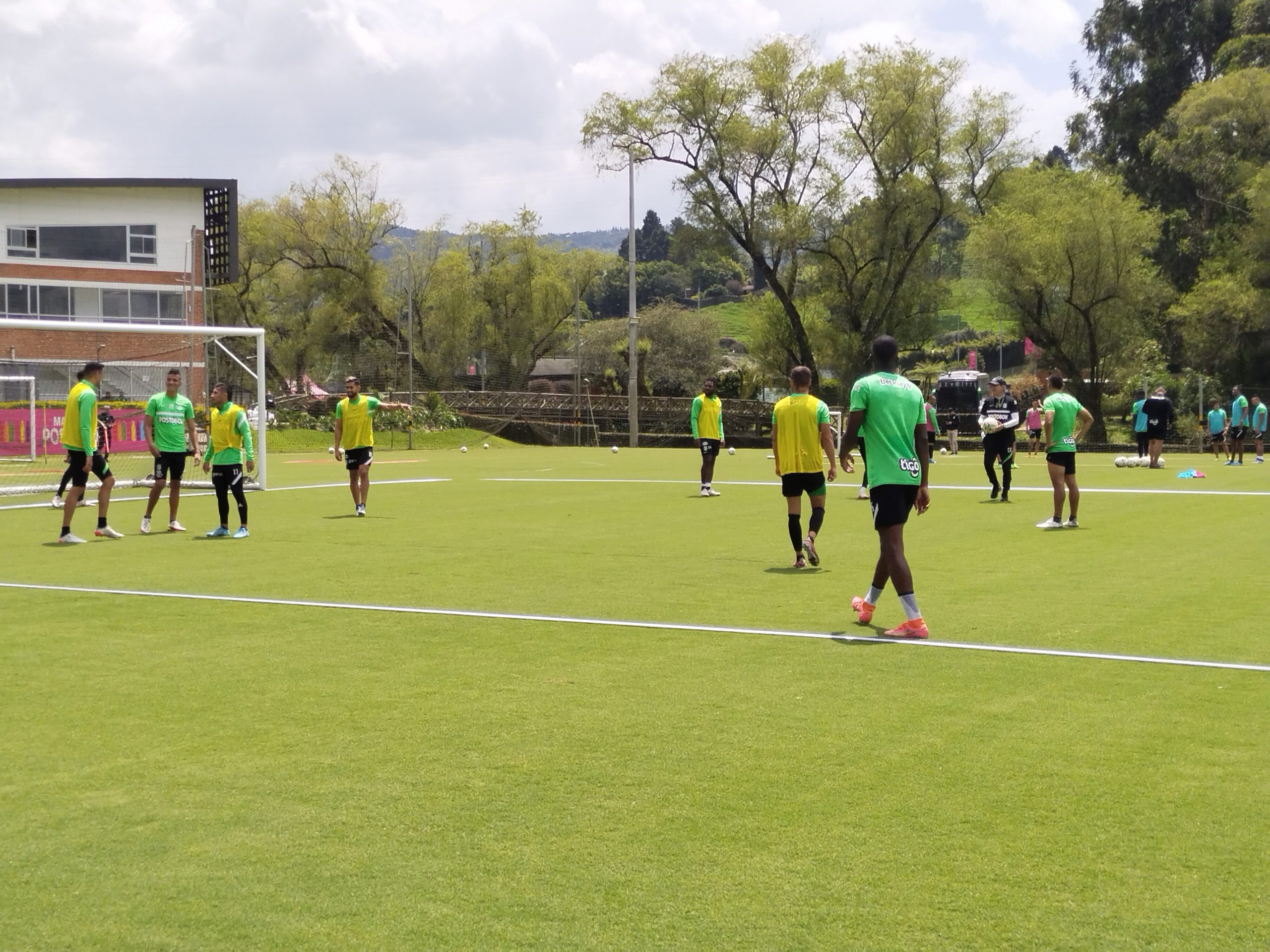 Nacional entrenó sin Dorlan, Candelo y Cabal, aunque estarán aptos para la final