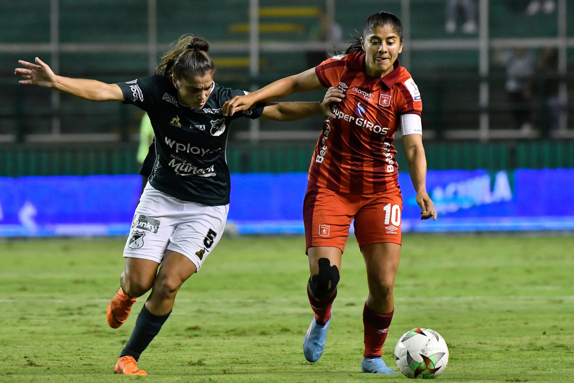 El Deportivo Cali lleva la ventaja en la final femenina ante América