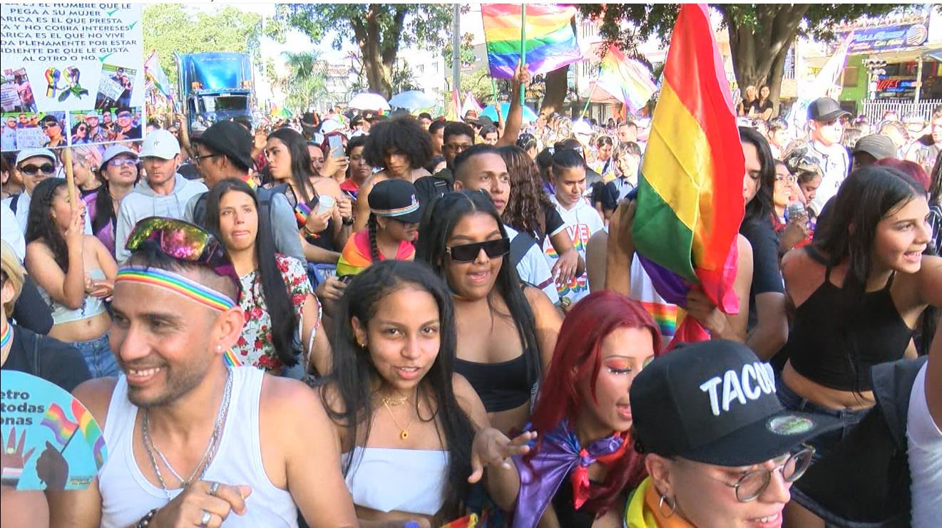 Así se vivió la marcha del orgullo LGTBIQ+ en Medellín