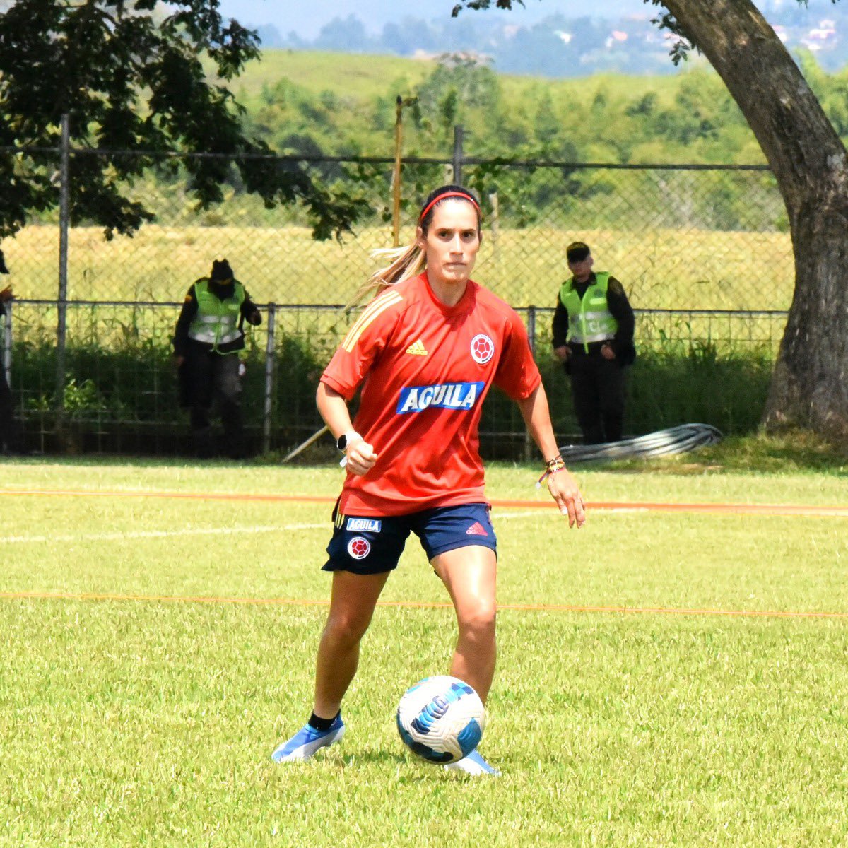 Selección Femenina de fútbol de Colombia salta al ruedo en la Copa América, hoy va por Bolivia