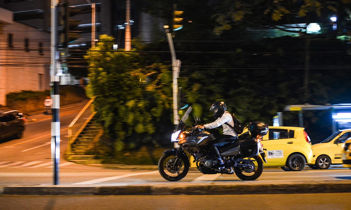 ¿Dónde están los ladrones? Estudio sobre hurto de motos y carros en Medellín