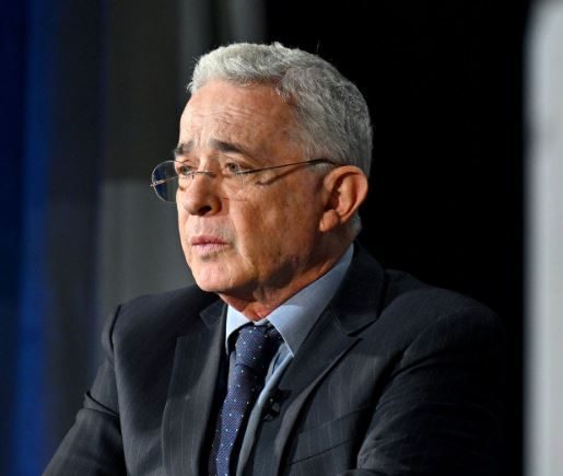 Álvaro Uribe revela los siete puntos en los que se basará la oposición al presidente Petro