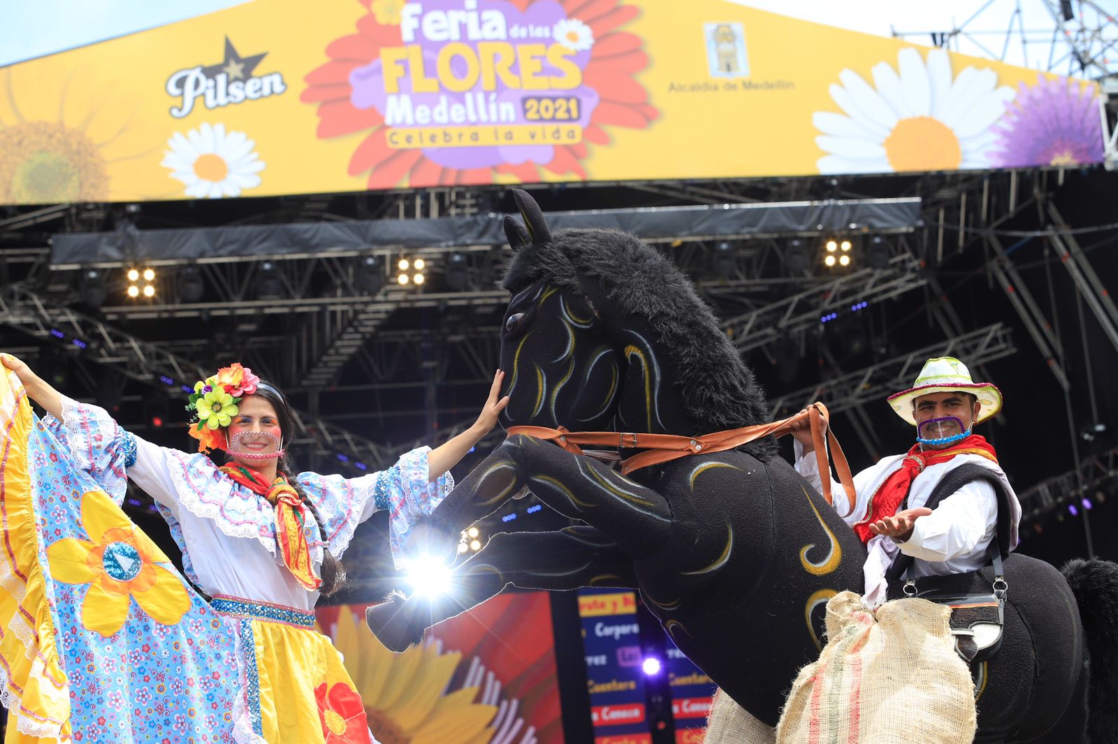 Andy Montañez y Andy Rivera se toman Ciudad del Río para celebrar la Feria de las Flores