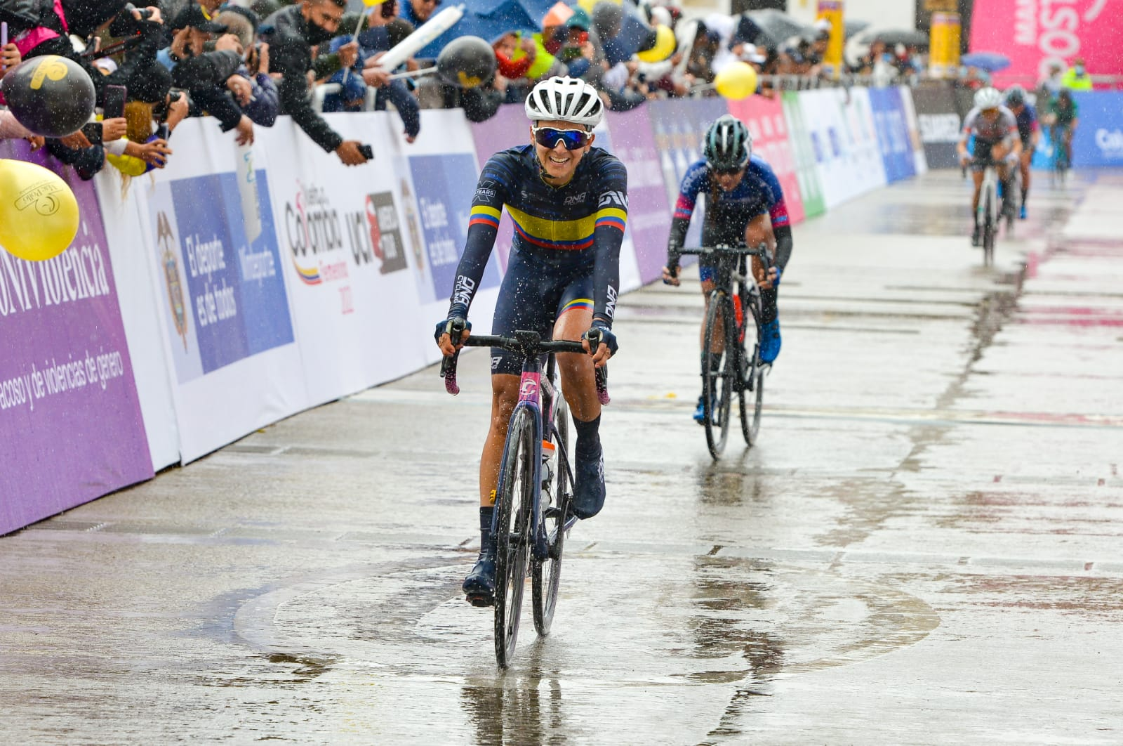 Diana Peñuela, primer líder de la Vuelta Colombia Femenina 2022