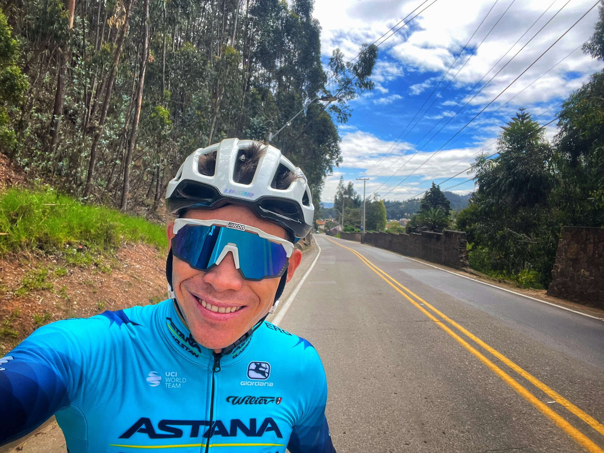Finaliza suspensión temporal al ciclista colombiano 'Supermán' López