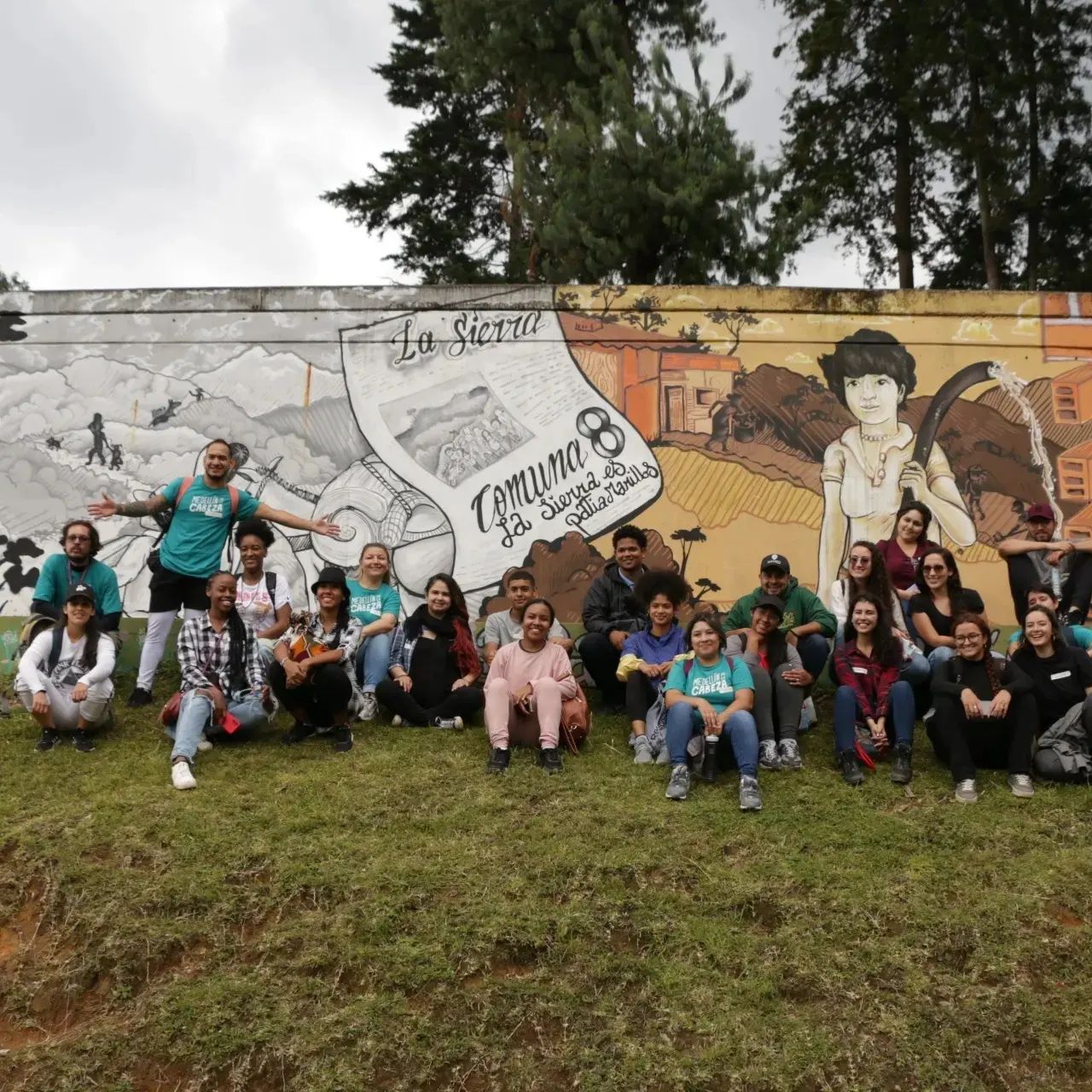 Caficultores de Medellín invitaron a jóvenes a conocer sus cultivos en el barrio La Sierra